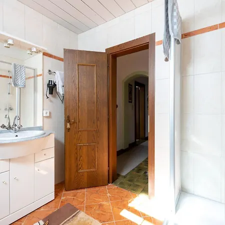 In Near Slopes, Cleaning Included